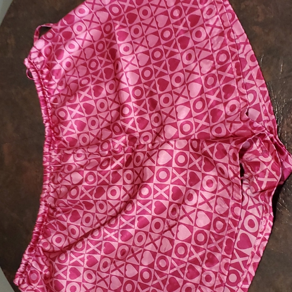 Silk pajama shorts size xl hearts and hugs and kisses